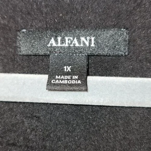 Alfani women's black sleeveless blouse - Picture 3 of 3